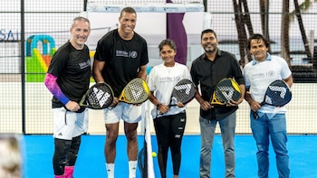 Las protecciones que usa Zambrotta