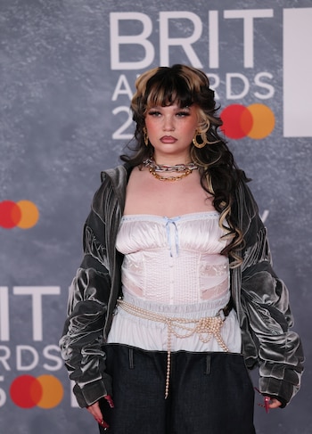 Lola Young llegó esta semana