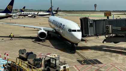 No sólo es el equipaje: las otras prácticas por las que Consumo ha multado a Ryanair, Vueling, EasyJet y Volotea