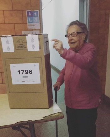 A sus cien años, Lea