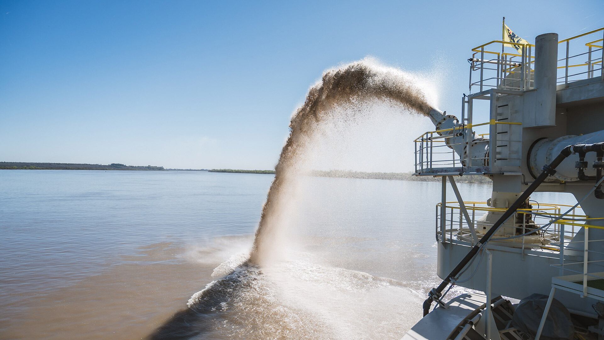 Jan de Nul realiza el mantenimiento del corredor fluvial desde hace 30 años