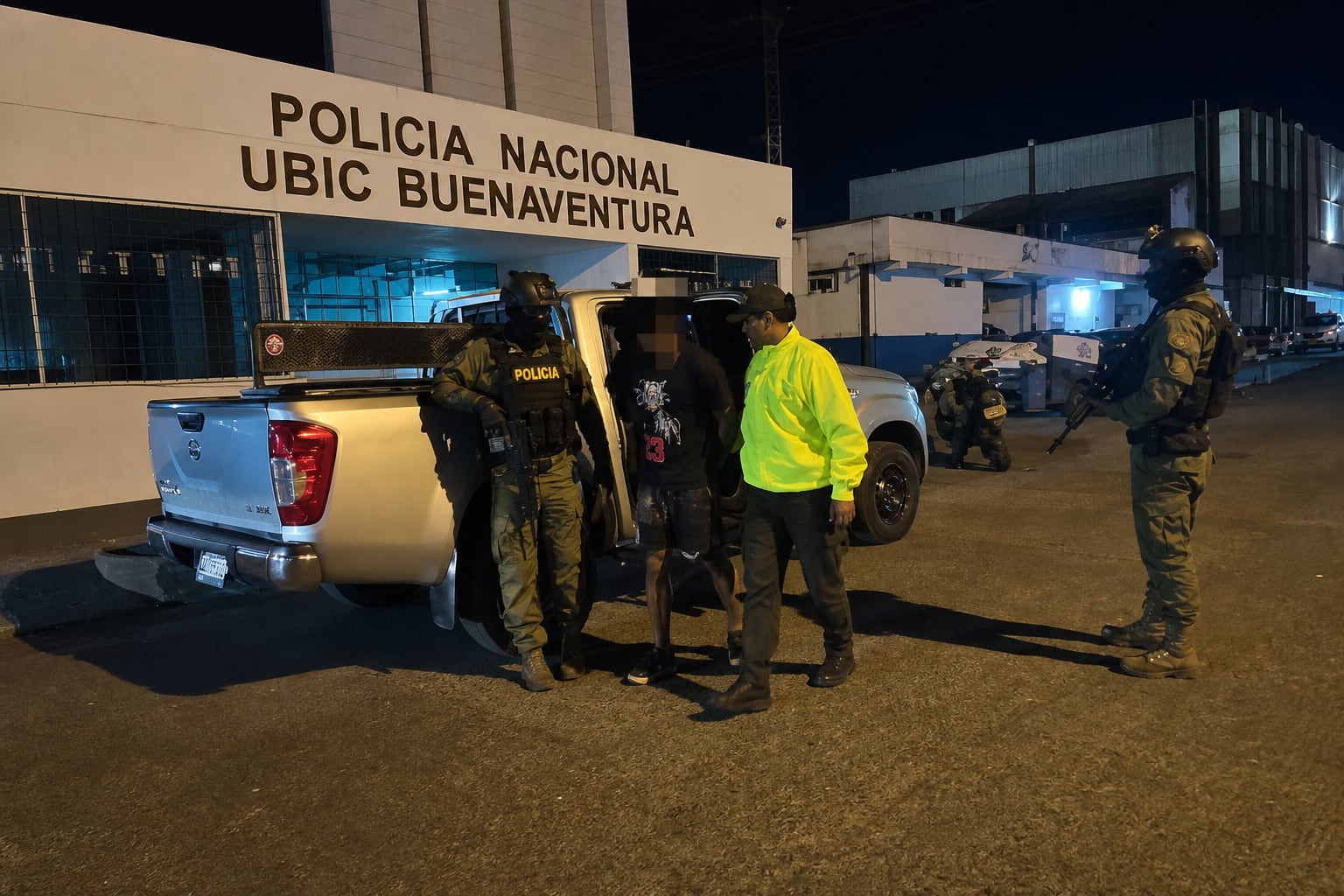 La Policía capturó a alias Pineda, cabecilla de Los Shottas, por presunto tráfico de cocaína: también tendría nexos con el ELN La Policía capturó a alias Pineda, cabecilla de Los Shottas, por presunto tráfico de cocaína: también tendría nexos con el ELN
