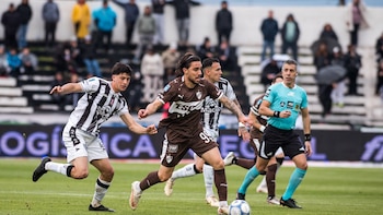 Platense sorprendió a Gimnasia en Mendoza y sueña con clasificar a los Playoffs del Torneo Clausura