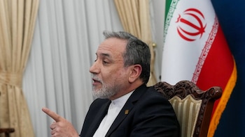 Irán niega contactos con EEUU