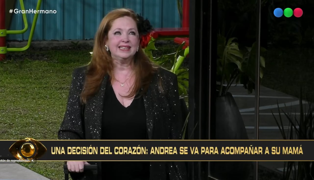 La despedida fue larga y cargada de emoción. Del Boca recorrió uno por uno a sus compañeros para saludarlos, y reservó un momento especial para Yipio