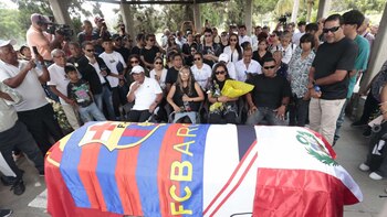 El último adiós a Hugo Sotil. - Crédito: Andina