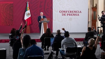 AMLO mantuvo la misma imagen de la conferencia mañanera durante su sexenio. | Presidencia