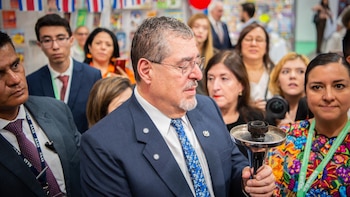 El presidente de Guatemala pide