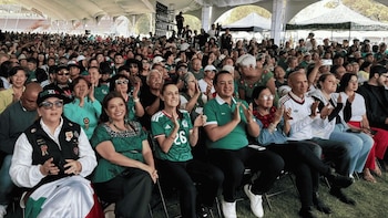 La fiesta del Mundial 2026 llega a México en VIVO desde el Estadio Azteca: elementos de seguridad de la puerta 1 se dirigen a contener a manifestantes
