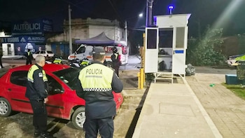 Un policía fue baleado por un compañero durante una guardia y murió tras permanecer una semana internado