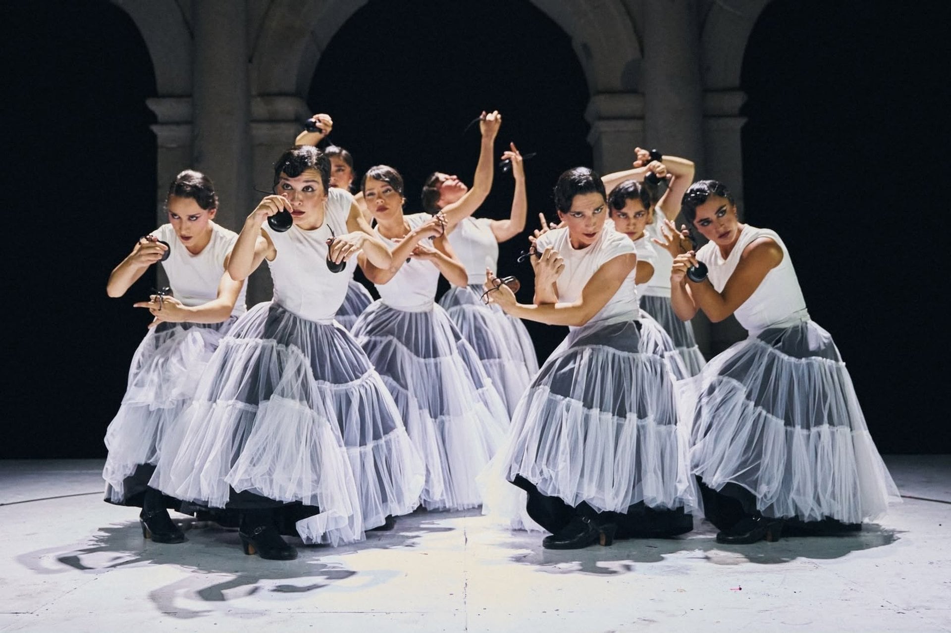 11/09/2026 El Ballet Español lleva a Teatros del Canal 'Nascencia', una mirada al renacer a través de la danza española.
El Ballet Español de la Comunidad de Madrid lleva este jueves a los Teatros del Canal 'Nascencia', una creación dirigida y coreografiada por Mónica Fernández que aborda, a través de la danza española, la capacidad humana de reconstruirse y volver a empezar.
POLITICA
BALLET ESPAÑOL COMUNIDAD DE MADRID