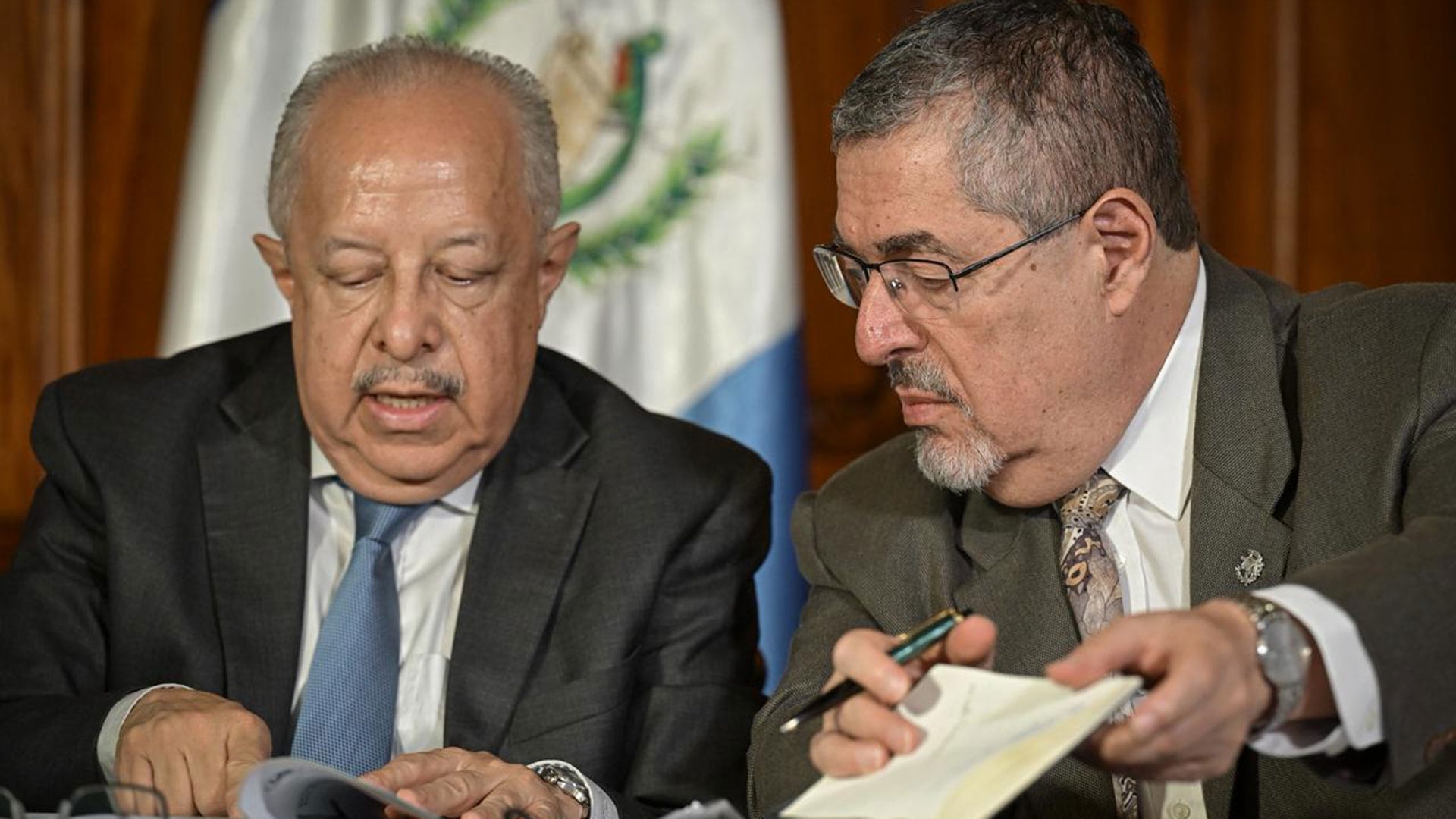 Bernardo Arévalo respaldó la elección de Ajoy Rojas como nueva secretaria general del SICA para dar una conducción sólida y eficaz al organismo regional. (Fotografía: Presidencia de Guatemala)