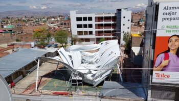 Colegio Trilce afectado por granizada.
Foto: