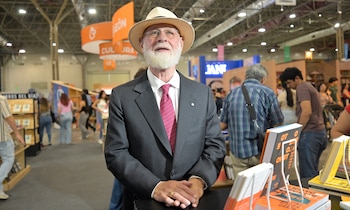 El escritor argentino Alberto Manguel en la inauguración de la edición 34 de la Feria Internacional del Libro (FIL) de Monterrey, México (EFE/Miguel Sierra)