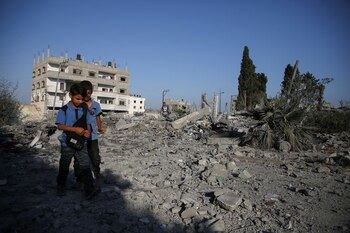 Los niños hacen parte de las víctimas del conflicto entre Israel y Palestina - crédito Hatem Khaled/REUTERS