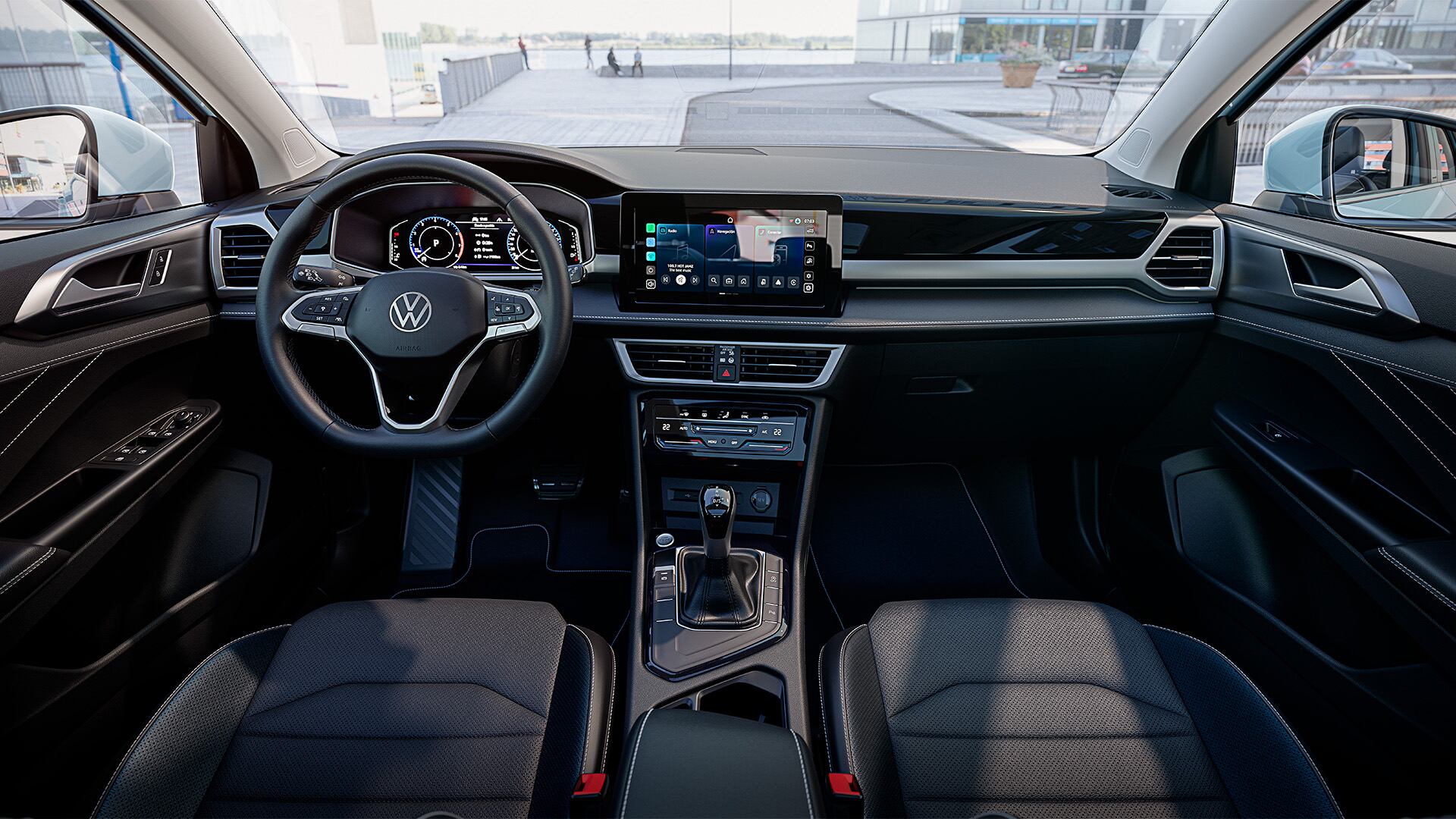 En el interior sobresale la nueva pantalla de 10