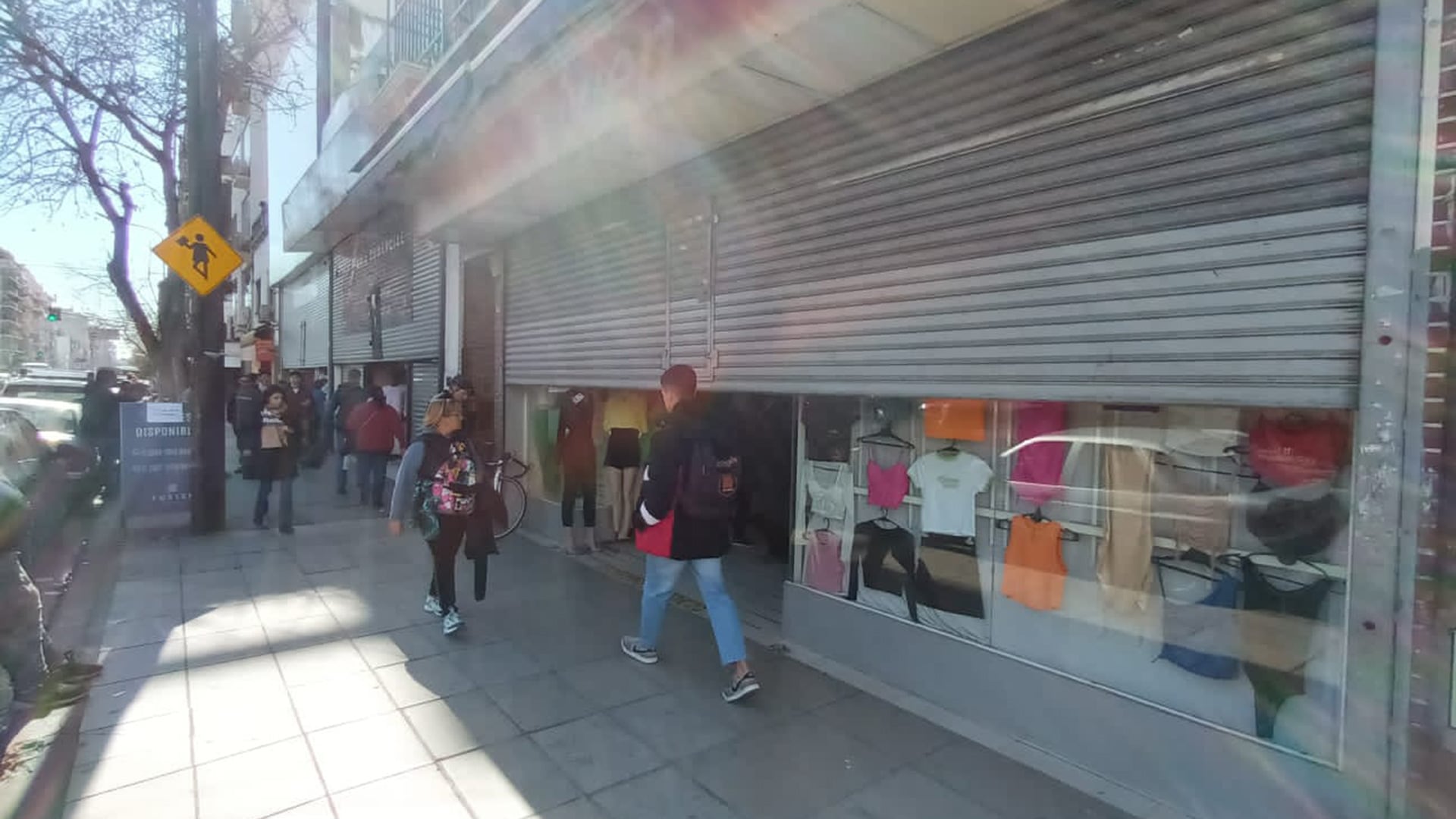 En la calle Avellaneda, tradicionalmente asociada a precios bajos, la actividad también muestra una caída importante