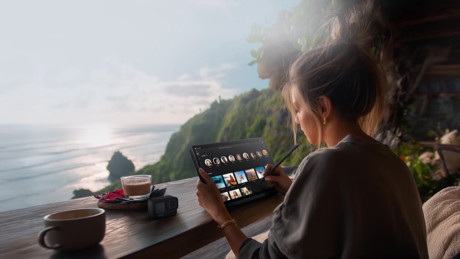 La integración total con GoPro y la app StoryCube permite sincronización automática y organización inteligente de archivos para creadores en movimiento. (Cortesía ASUS)