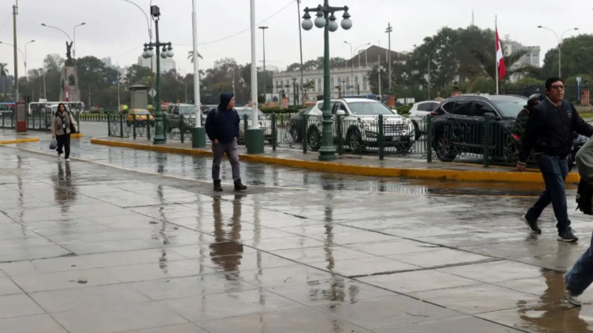 El incremento de los vientos del sur favorece la presencia de humedad y garúas en distintos sectores de la capital - Créditos: Andina.