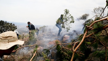 EN VIVO | Incendio forestal en Villa de Leyva está controlado en un 97%, según el gobernador de Boyacá