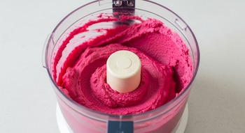 Hummus de remolacha, en marcha.