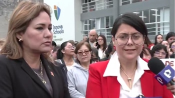 Numerosos familiares se presentan ante una escuela privada, luego de conocidas las acusaciones de abuso, y piden destituciones, protección y la actuación de instancias oficiales para esclarecer los hechos