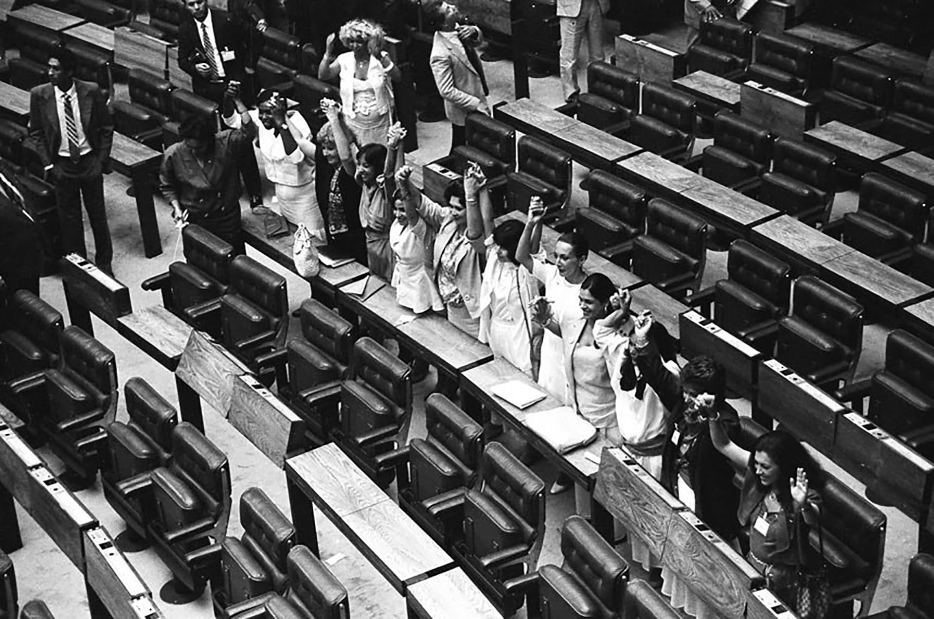 El Código Electoral brasileño de 1932 disponía que las mujeres tenian que pedir permiso para votar, a partir del Lobby Do Batom se dispuso la igualdad ante la lay Foto: Fernando Bezerra / Archivo BG Press via Wikimedia Commons