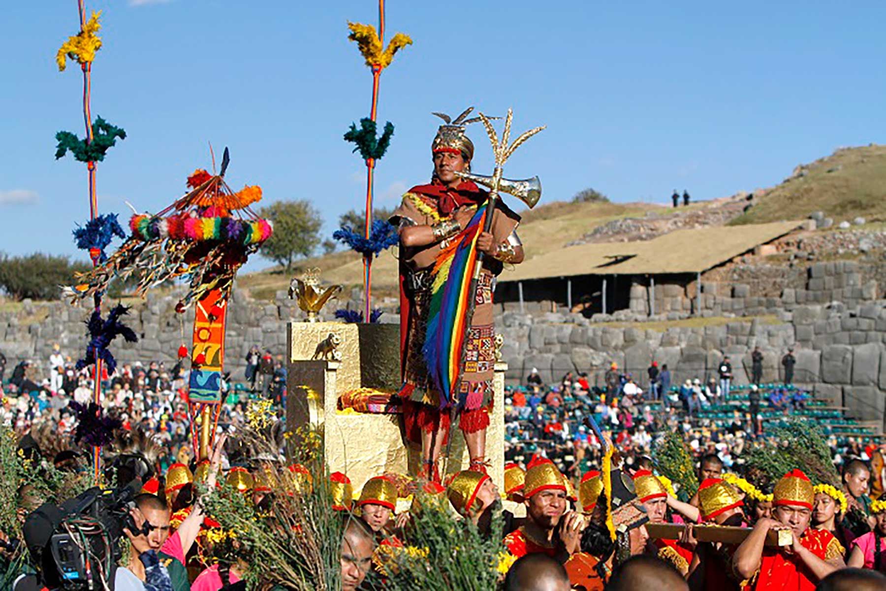 En la edición 2026, el público podrá comprar entradas para acceder principalmente a Sacsayhuamán, escenario donde se lleva a cabo la representación principal de la celebración. Foto: Andina