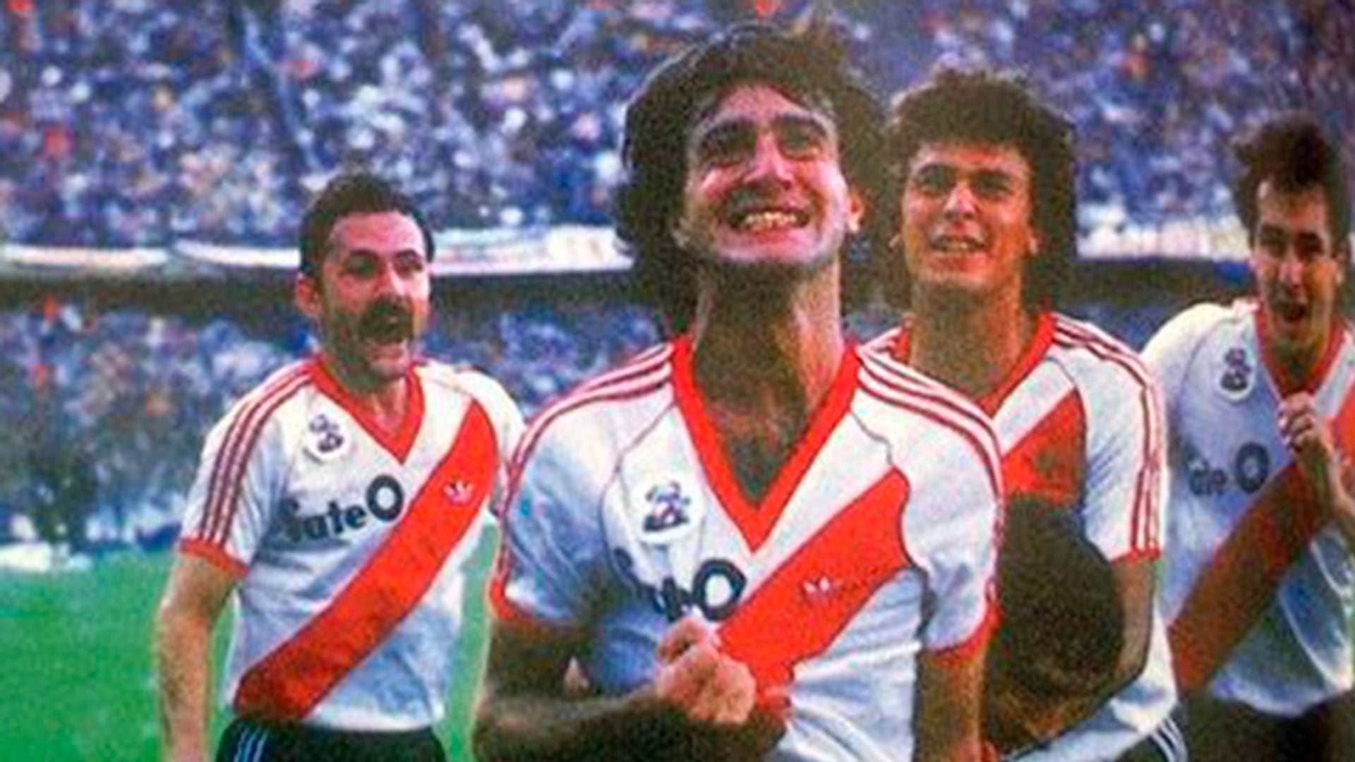 Beto Alonso es uno de los grandes ídolos de la historia de River