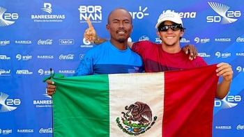 Juan Pablo Melendres y Jonathan Melendres suman dos medallas de oro en Surf en los Juegos Centroamericanos y del Caribe 2026