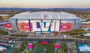 (statefarmstadium)
