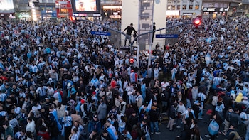 Así se vivieron los goles para la remontada infartante de Argentina y los festejos en las calles de todo el país