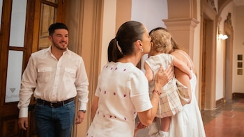 El tierno saludo de Sheinbaum a la hija de Samuel García previo al informe en Nuevo León