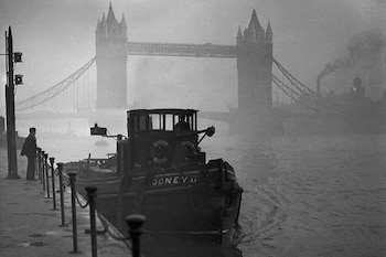 La niebla cubrió Londres entre