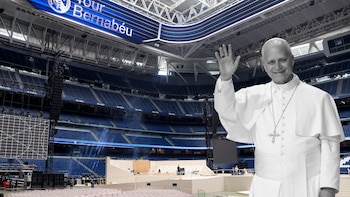 El papa León XIV en el estadio Santiago Bernabéu. (Montaje realizado por Infobae)