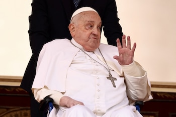 El papa Francisco, sin cánulas