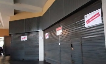 Clausuran pollería que causó incendio