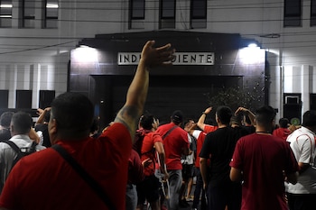 La sede, como telón de