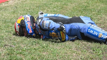 Espeluznante accidente en el MotoGP: el español Álex Márquez voló por el aire tras un despite y su moto quedó destruída