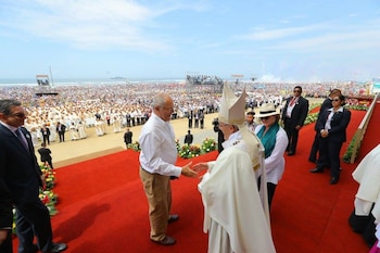 Encuentro con sacerdotes, religiosos y religiosas, seminaristas de las circunscripciones eclesiásticas del norte de Perú. (Facebook: Papa Francisco en el Perú)