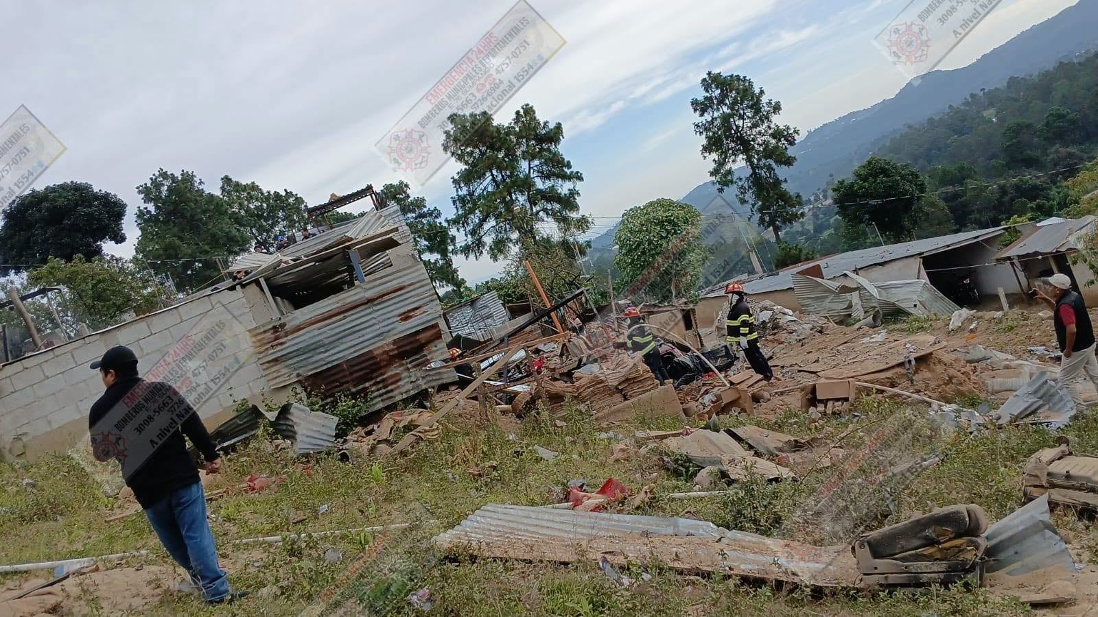 Guatemala: Una cohetería explotó en Sumpango y destruyó una vivienda en la ruta Interamericana