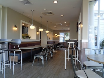 La propuesta de McDonald’s de adquirir la finca en 1985 incluía demoler la estructura y edificar un establecimiento nuevo bajo los estándares corporativos de la marca. Foto: By Tdorante10 https://commons.wikimedia.org/w/index.php?curid=61235938