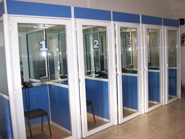 Los locutorios y cibercafés fueron imprescindibles para comunicarse y acceder a Internet antes de la masificación de las computadoras personales (Foto:Foros Perú)