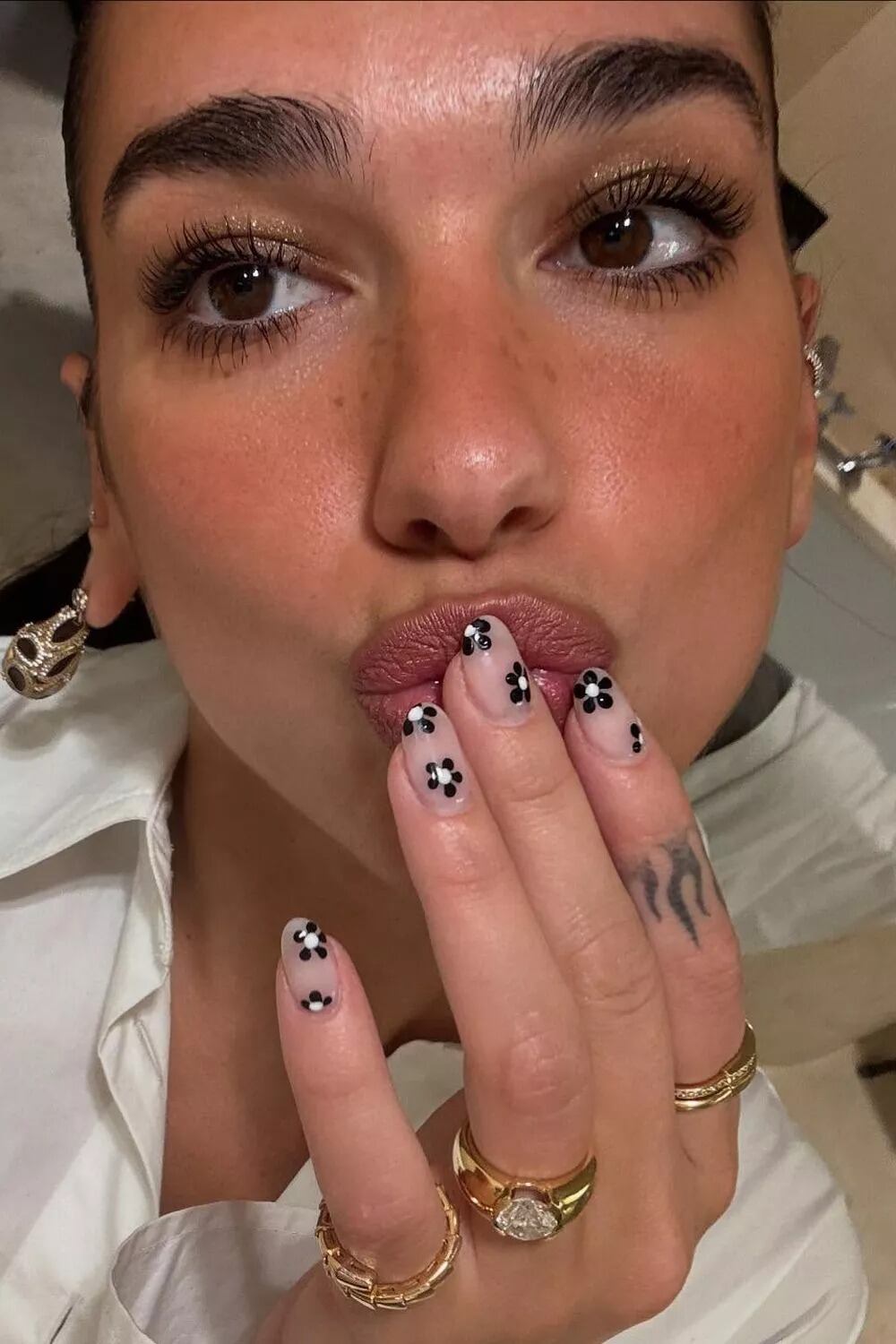 Callum Turner mantuvo el proyecto del anillo en secreto, pero con apoyo de personas que conocen bien a Dua. (Instagram/Dua Lipa)