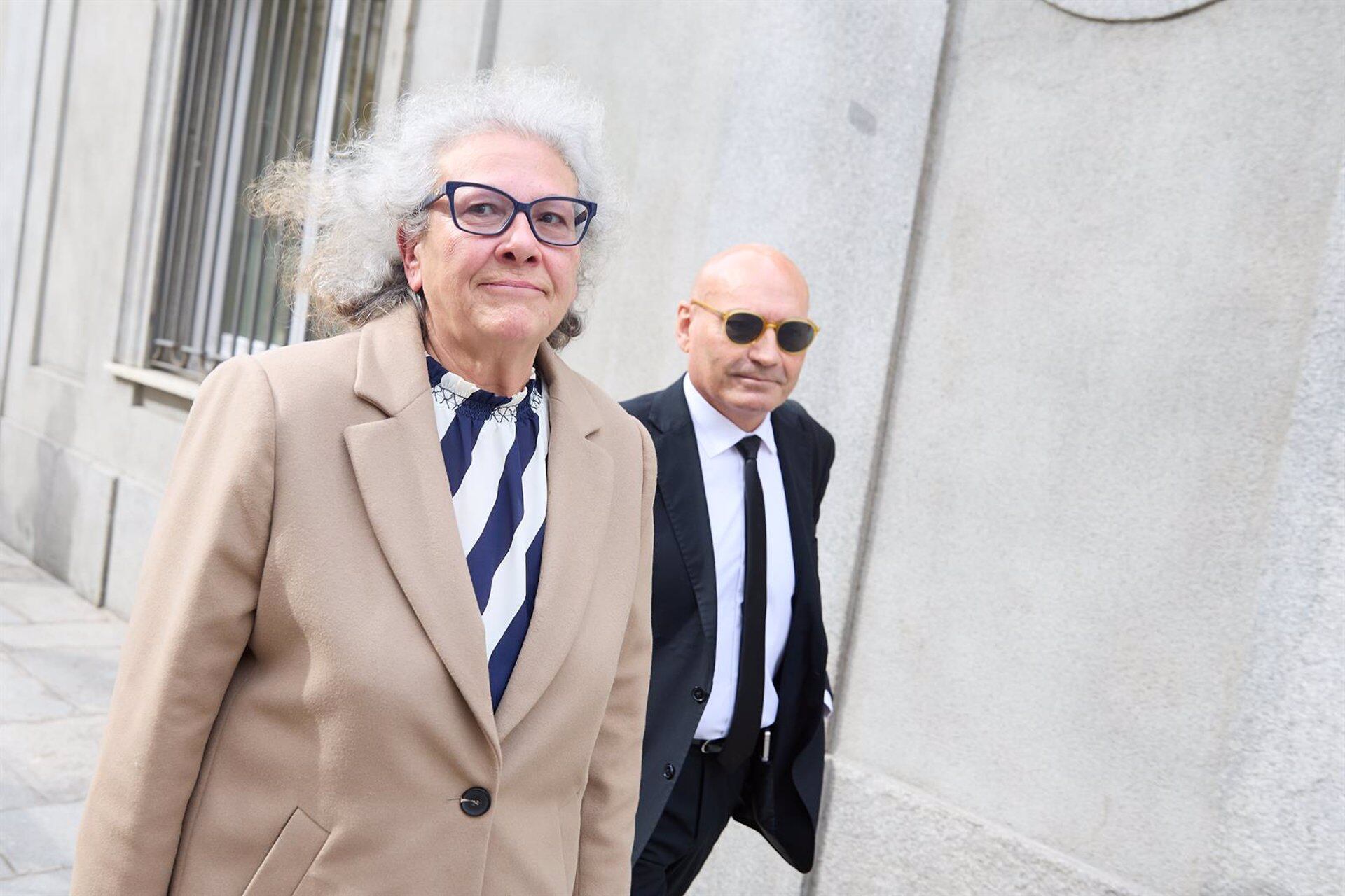 La empresaria, Carmen Pano, a su salida de declarar en el Tribunal Supremo (Jesús Hellín - Europa Press)