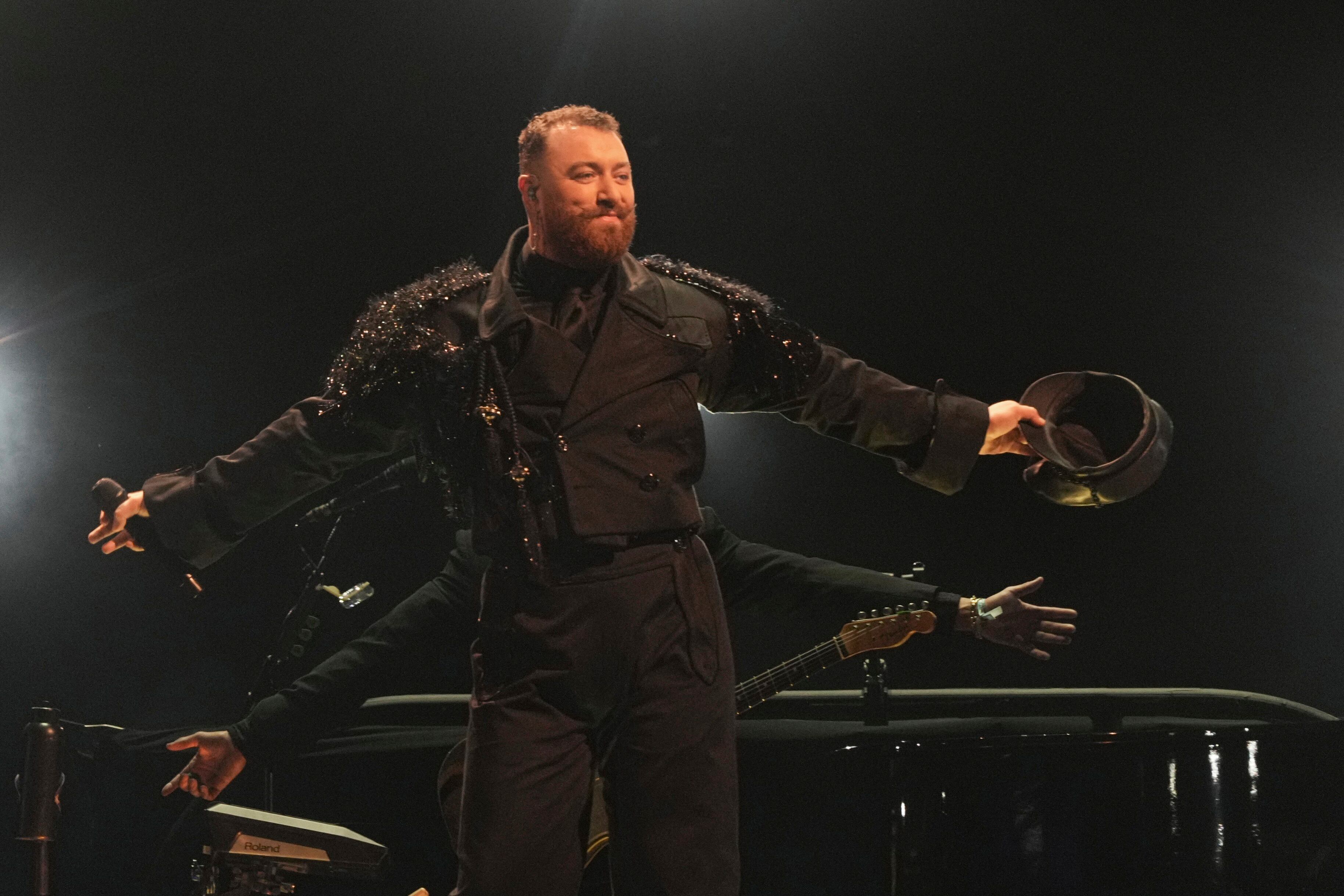 La relación de Sam Smith con el público mexicano se fortaleció tras su actuación en Tecate Emblema 2024. (Foto AP/Fernando Llano)