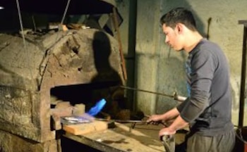 Trabajos manuales se vienen recuperando ante el interés de los jóvenes.
