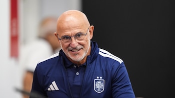 Luis de la Fuente: "Es un gran orgullo que la selección una a todo el mundo"