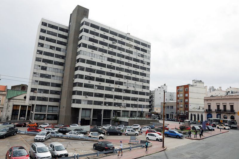 Banco Central del Uruguay suspendió las actividades de la corredora de bolsa Pérez Marexiano (REUTERS/Andres Stapff)