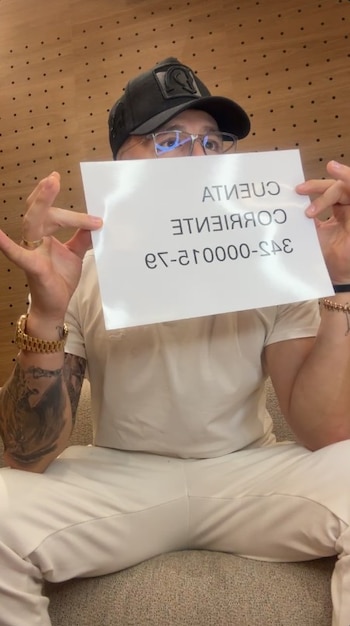 El cantante de música popular